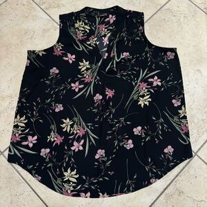 Vince Camuto Black Floral Sleeveless Blouse